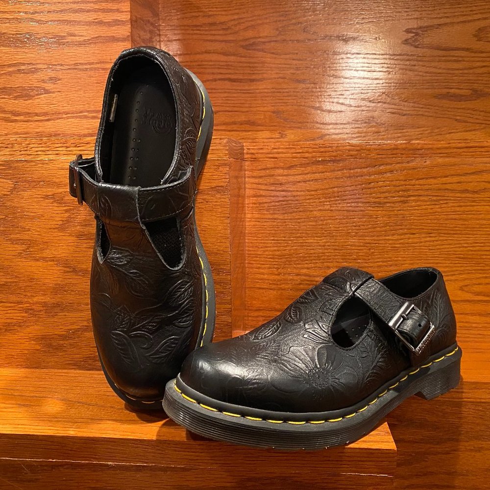 Doc Martens Black Floral embossed Polly shoe UK7 US9L US8M
